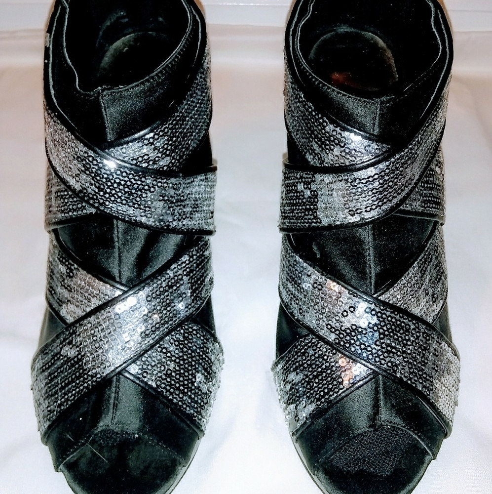 Sequence Heels